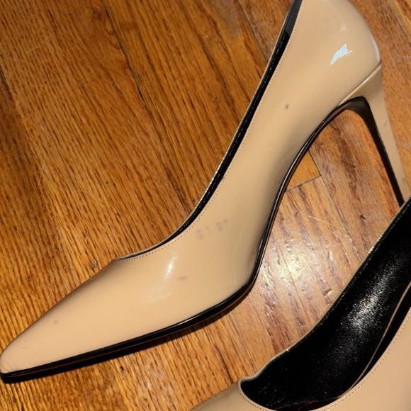 ❌SOLD❌🚨YSL leather pumps🚨 - Picture 5 of 6